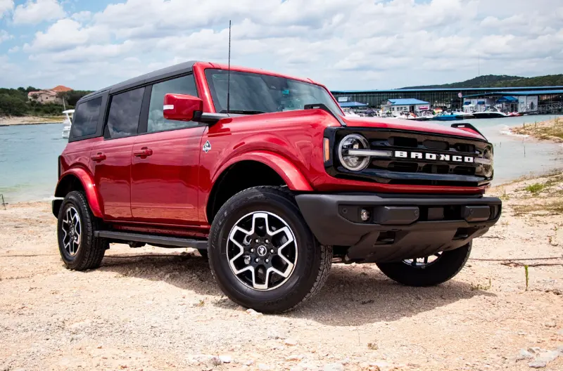 2025 Ford Bronco Price, Specs, & Redesign